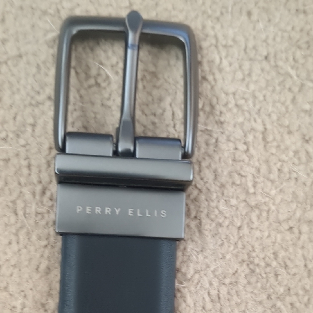 Perry Ellis Belt - Picture 4 of 4